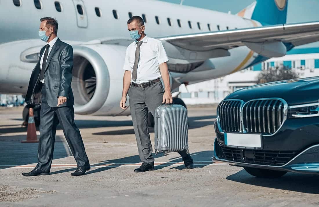 Book a Taxi at Bordeaux-Mérignac Airport (BOD) 6 Bordeaux Airport,chauffeur privé à Bordeaux,Private Chauffeur Service in Bordeaux and surrounding areas.Bordeaux Airport Transfers,Professional taxi Bordeaux airport to city centre transfer with luxury vehicle,Book a Taxi at Bordeaux-Mérignac Airport